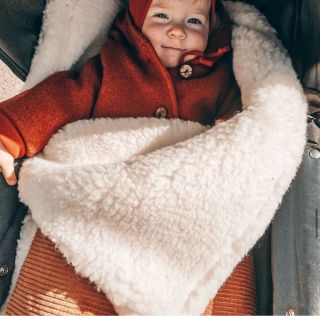 MERINO DEKA 🐑🫶🏻🫶🏻🫶🏻 Extra hrubá z pravého českého merina! Merino vlna je jemná na dotyk a úžasne hrejivá no pritom...